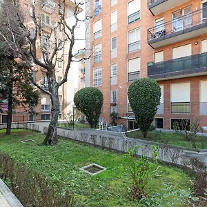Appartamento Dergano Comfy - 250 M Far From M3, Milano